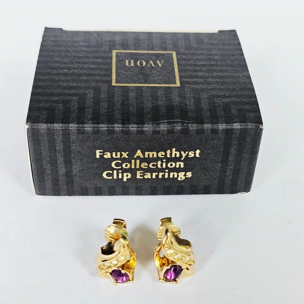 Vintage Avon Clip On Earrings Faux Amethyst Gold Tone Rhinestone‎ Glam Regency